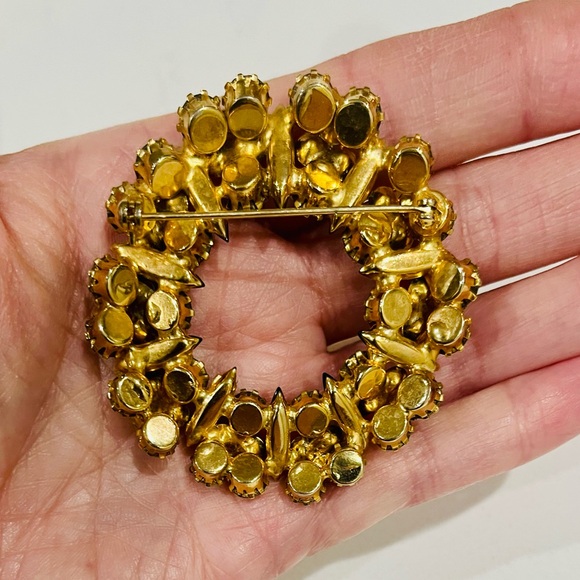 Gorgeous Hollywood VINTAGE 60s WREATH BROOCH BLACK & CLEAR GLASS CRYSTALS,EUC - Picture 4 of 9